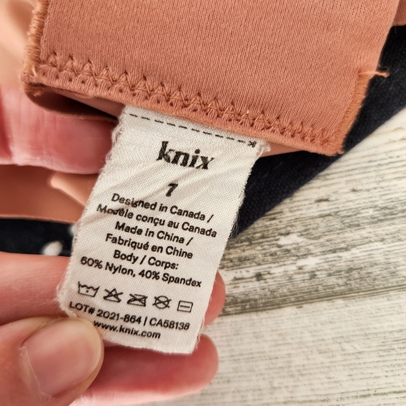 Knix Evolution Wireless Bra Reversible Size 7 - Picture 5 of 7